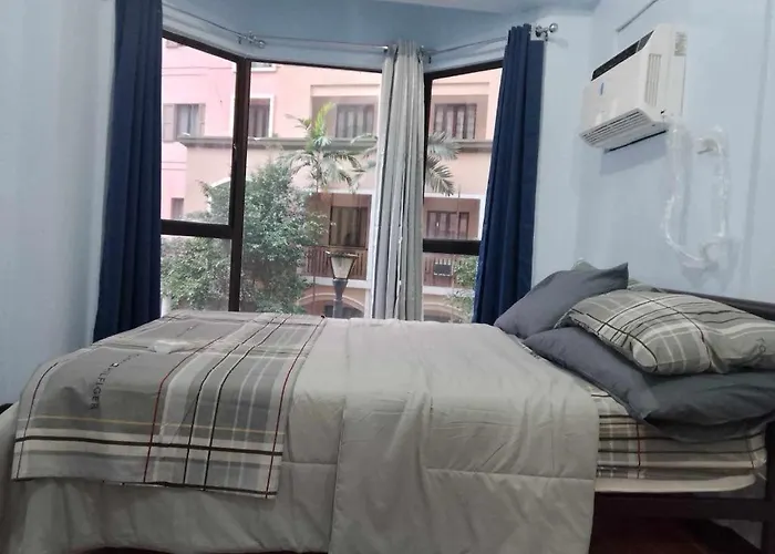 1 Bedroom Unit For 4 With Balcony, Pool, Wifi At Newport Across Naia T3 Apartamento *
